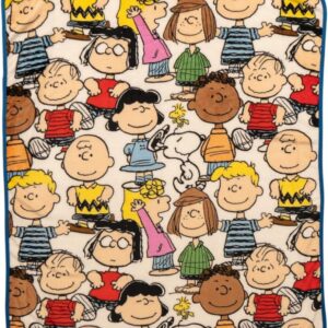 Peanuts Silk Touch Throw – 40" x 50" (Cozy & Soft)